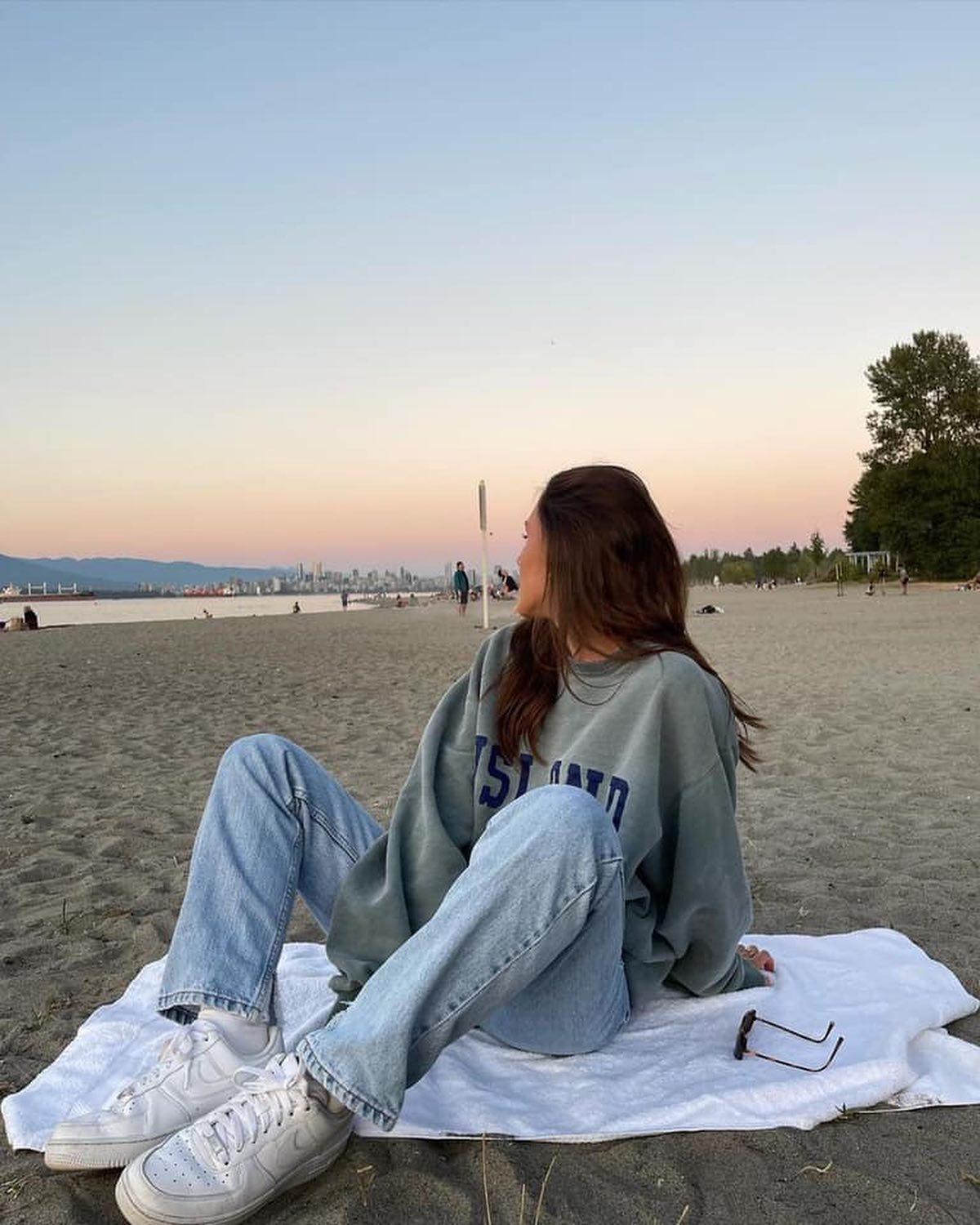 맨투맨 하나가 딱인 요즘👍🏻🧸 이미지6