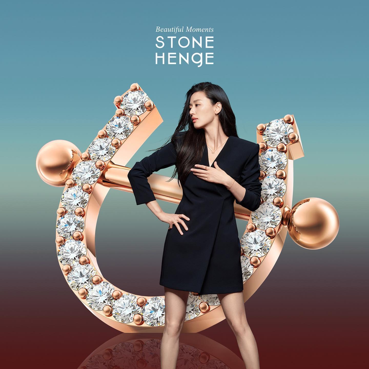 미모'퀸' 전지현의 귀환🖤💛
지현언니 가을 스톤헨지 주얼리룩🍁💍 @참고 #광고 이미지5