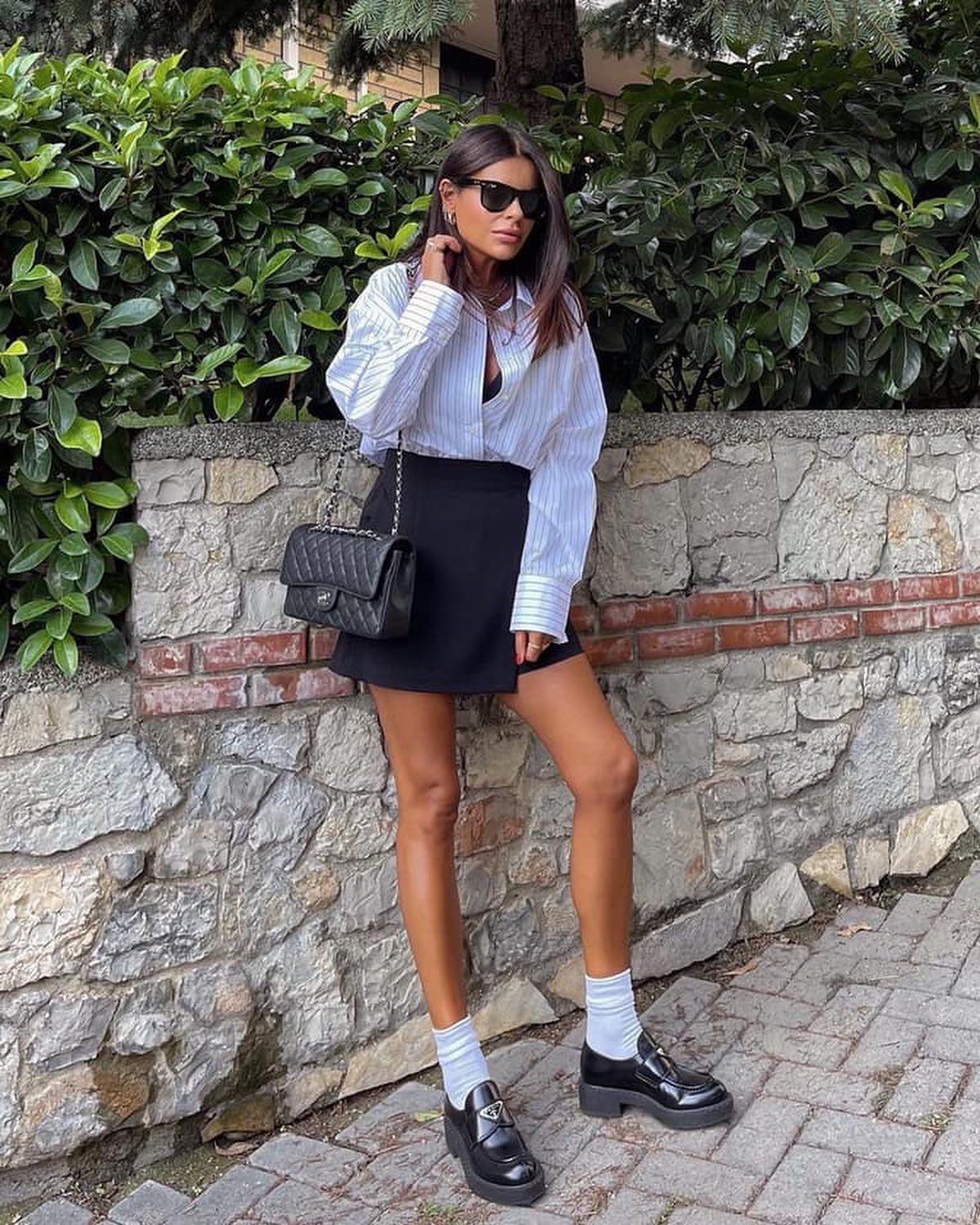 흰 양말 포기 못해🤍🖤 이미지4