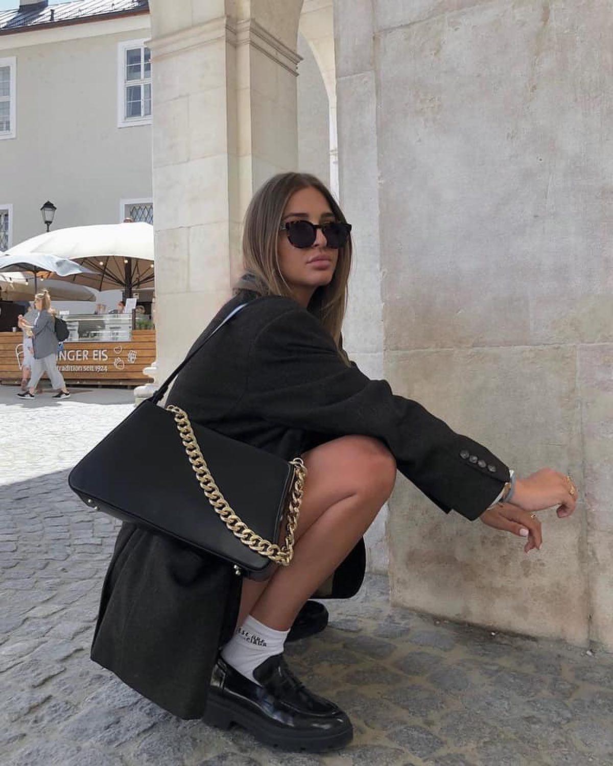 흰 양말 포기 못해🤍🖤 이미지7