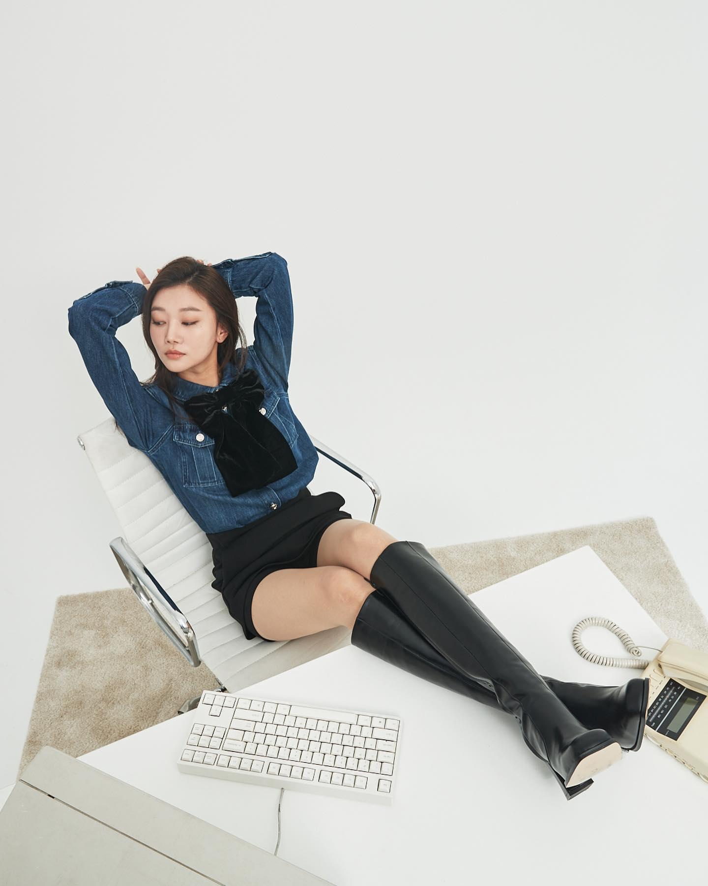 이런 커플룩 하실분🙋🏻‍♂️🙋🏻‍♀️@모심⁣
김영대 & 여연희 가을 케미룩❤️참고 #광고 #아이디룩몰 이미지10