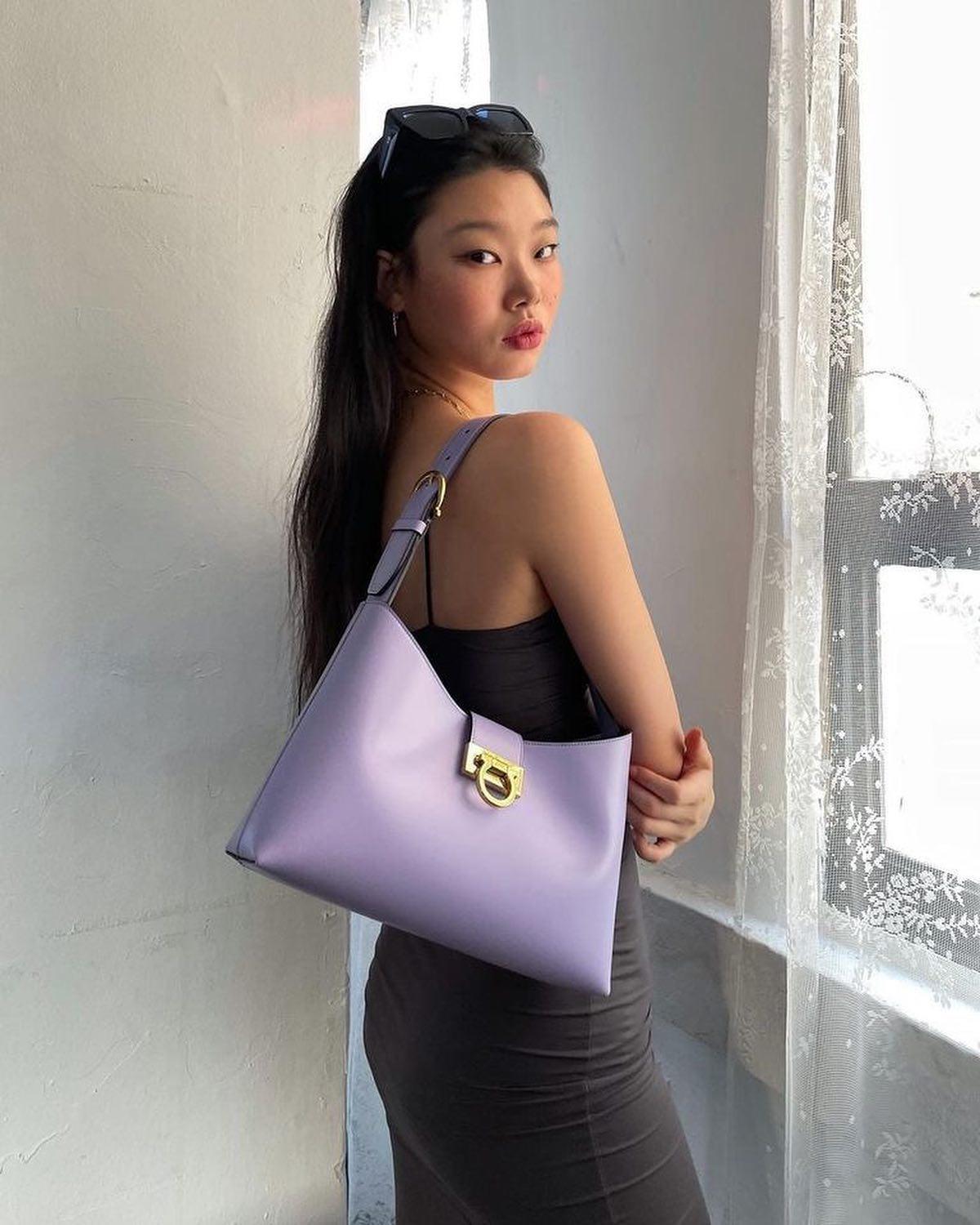 시크와 러블리 공존하는 배윤영💜 이미지1