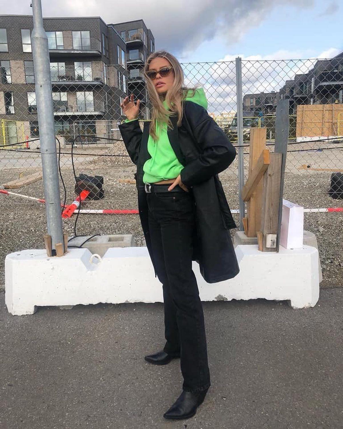 후드티에 청바지💙🤍이거지 이미지4