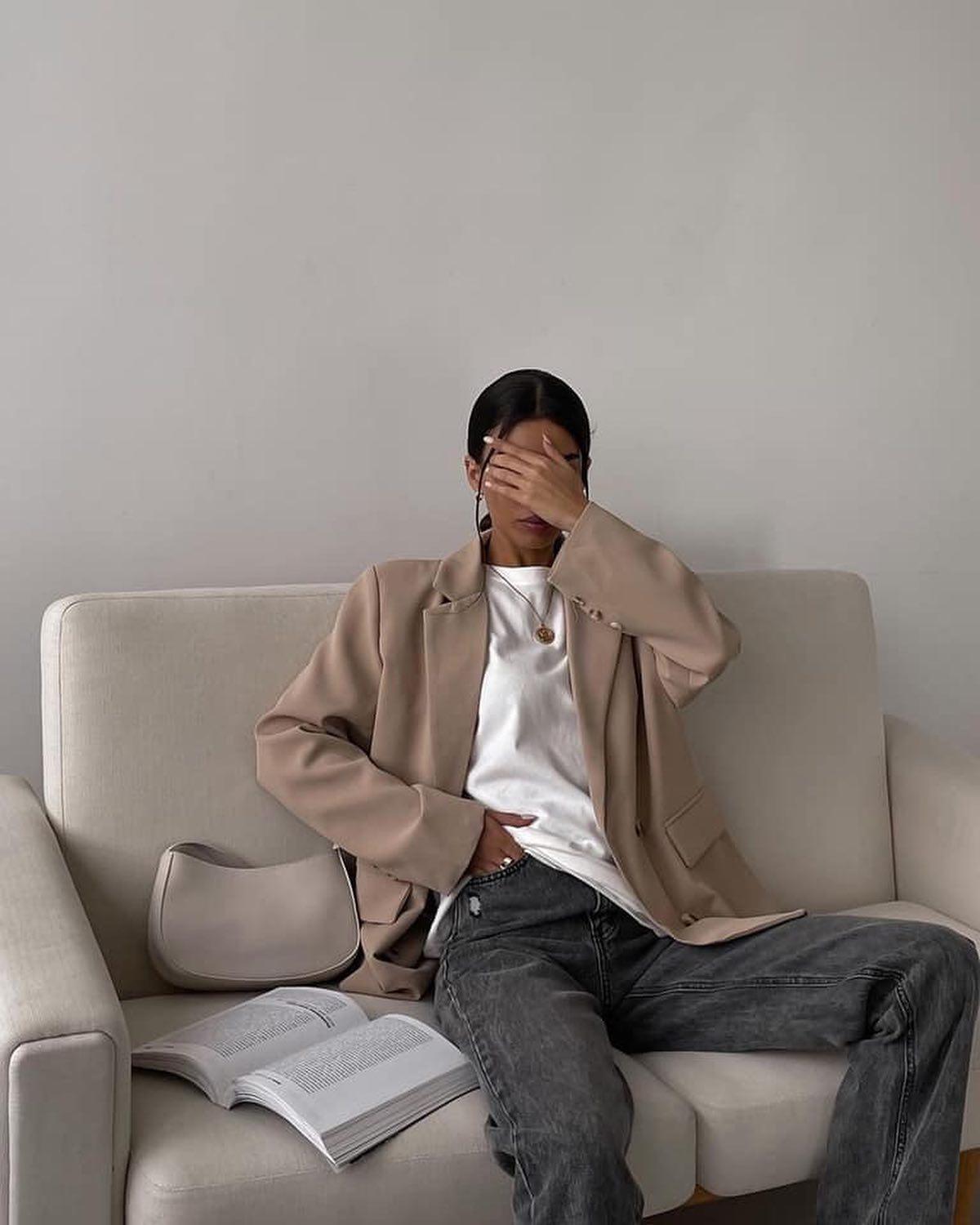 티셔츠에 자켓 걸치기🤵🏻‍♀️🤍 이미지5