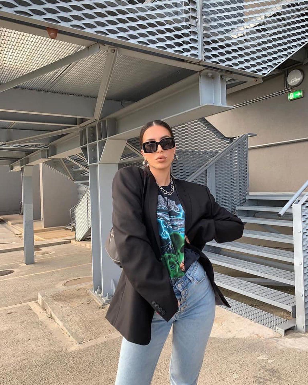 티셔츠에 자켓 걸치기🤵🏻‍♀️🤍 이미지6