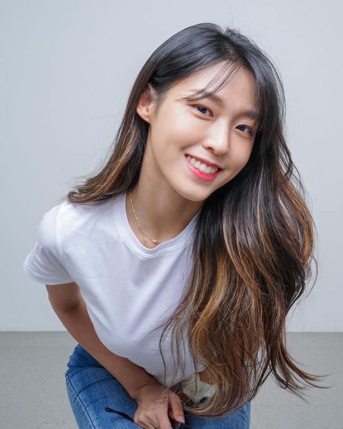 여전한 설현 클라스⭐️💙 이미지4