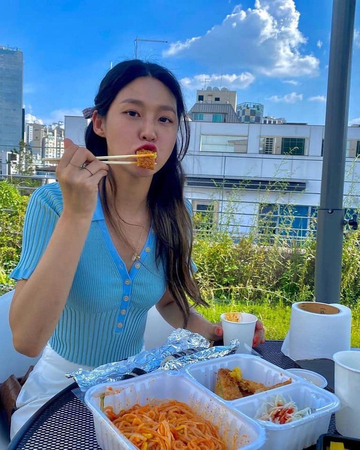 여전한 설현 클라스⭐️💙 이미지5