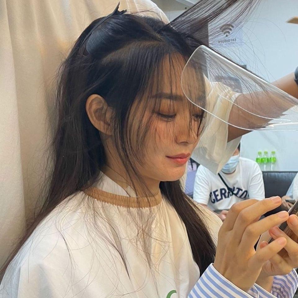 비주얼 치트키 신민아 데일리💙 이미지8