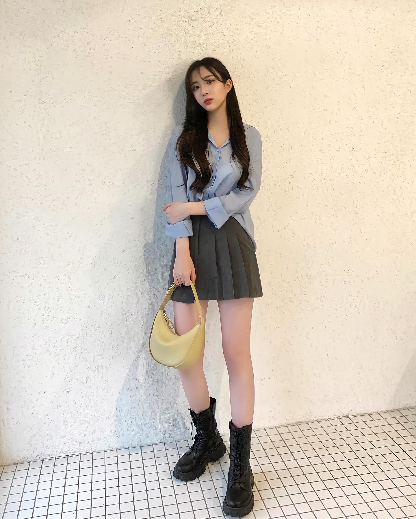 가볍게 걸치는 미니백😎🖤코디법
감각적 포인트 추가 @마카로니미니백👜❤️ #광고 이미지3