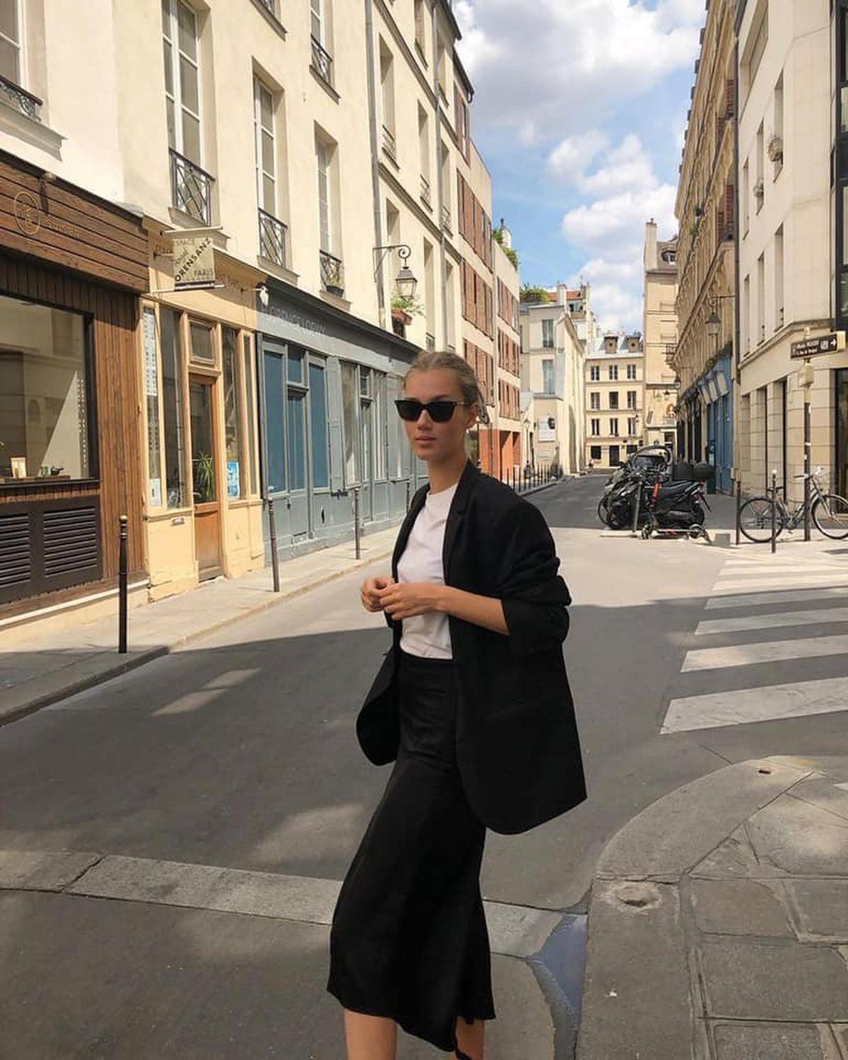 롱스커트로 미니멀하게🖤🤍 이미지3