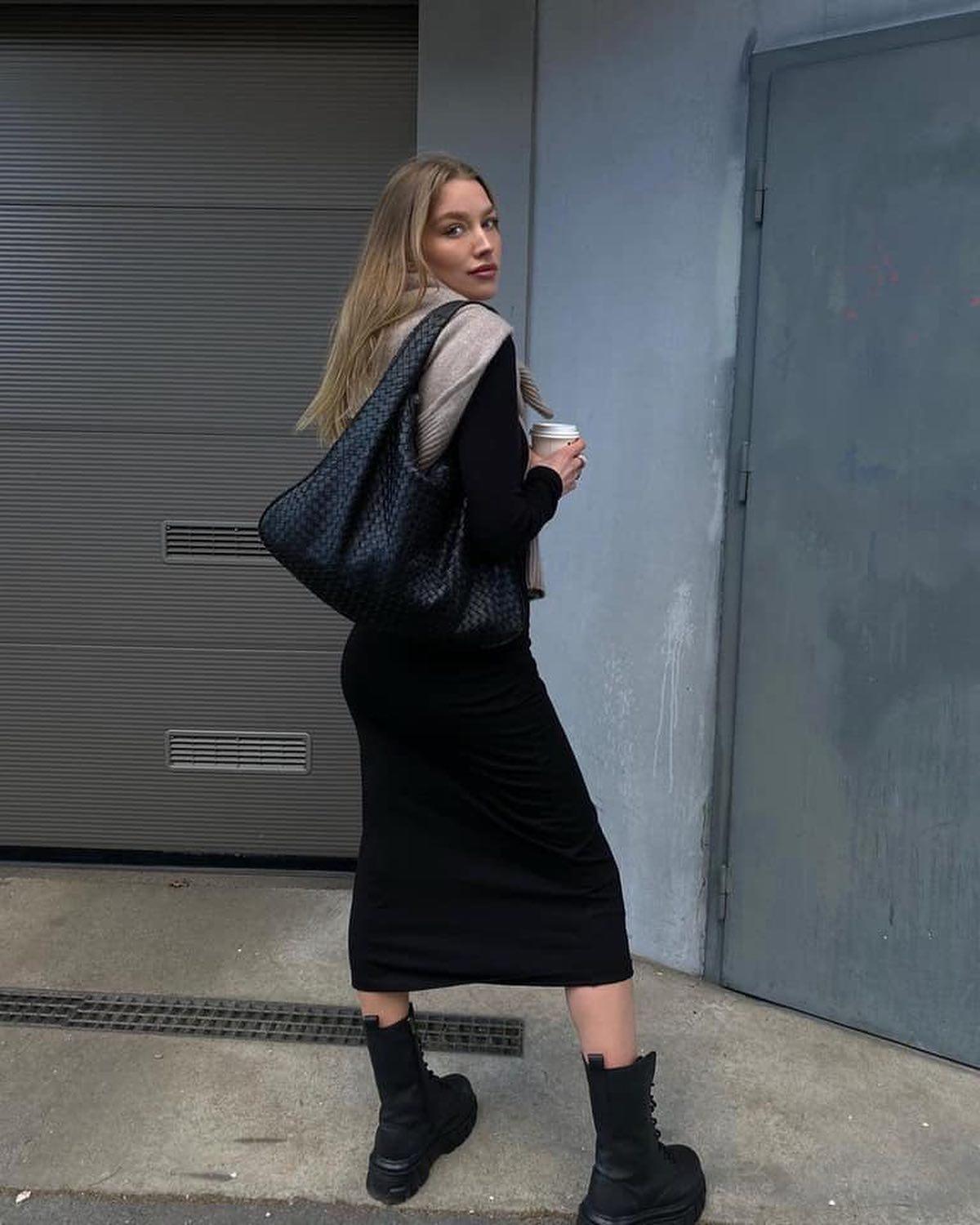 롱스커트로 미니멀하게🖤🤍 이미지4