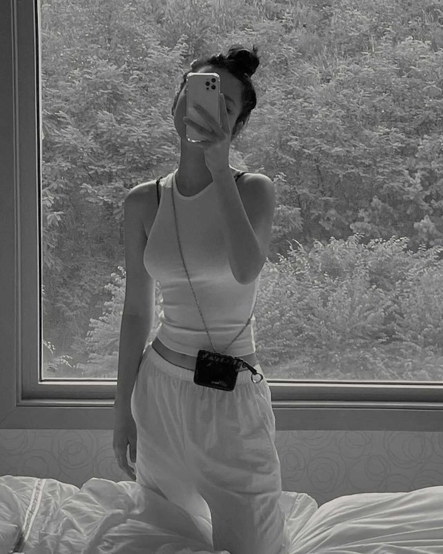 도전하자👛🍁초미니백 간절기룩 이미지