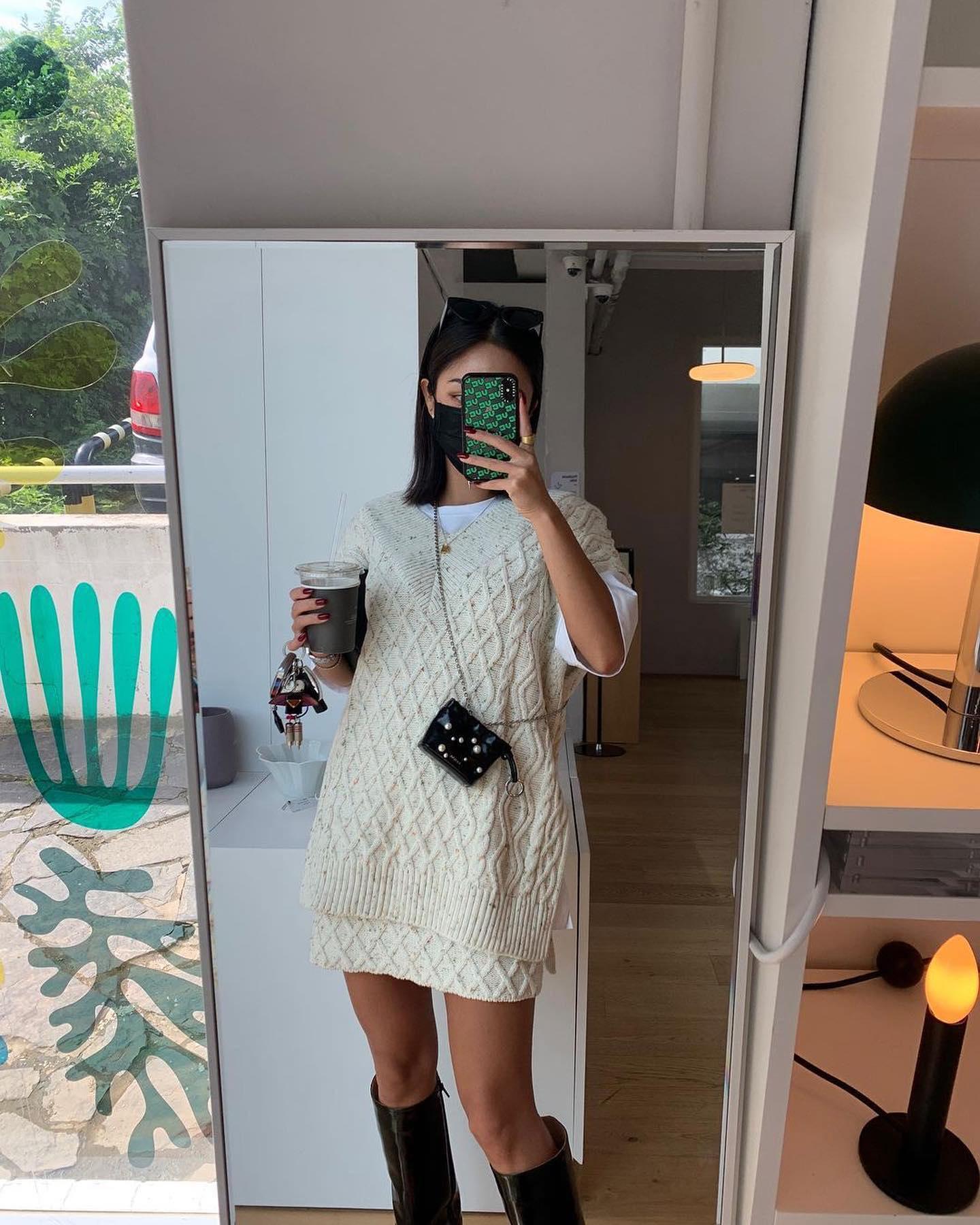 도전하자👛🍁초미니백 간절기룩 이미지8