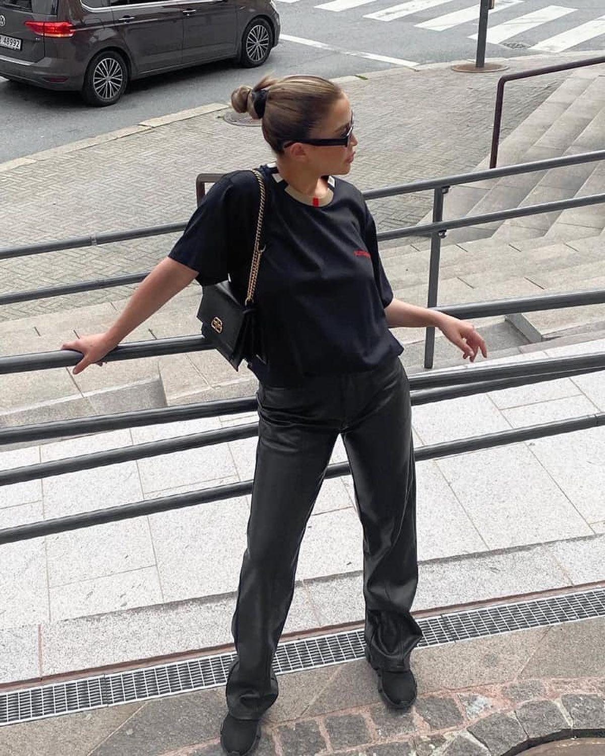 찐패피템👏🏻 가죽 바지🖤✨ 이미지2