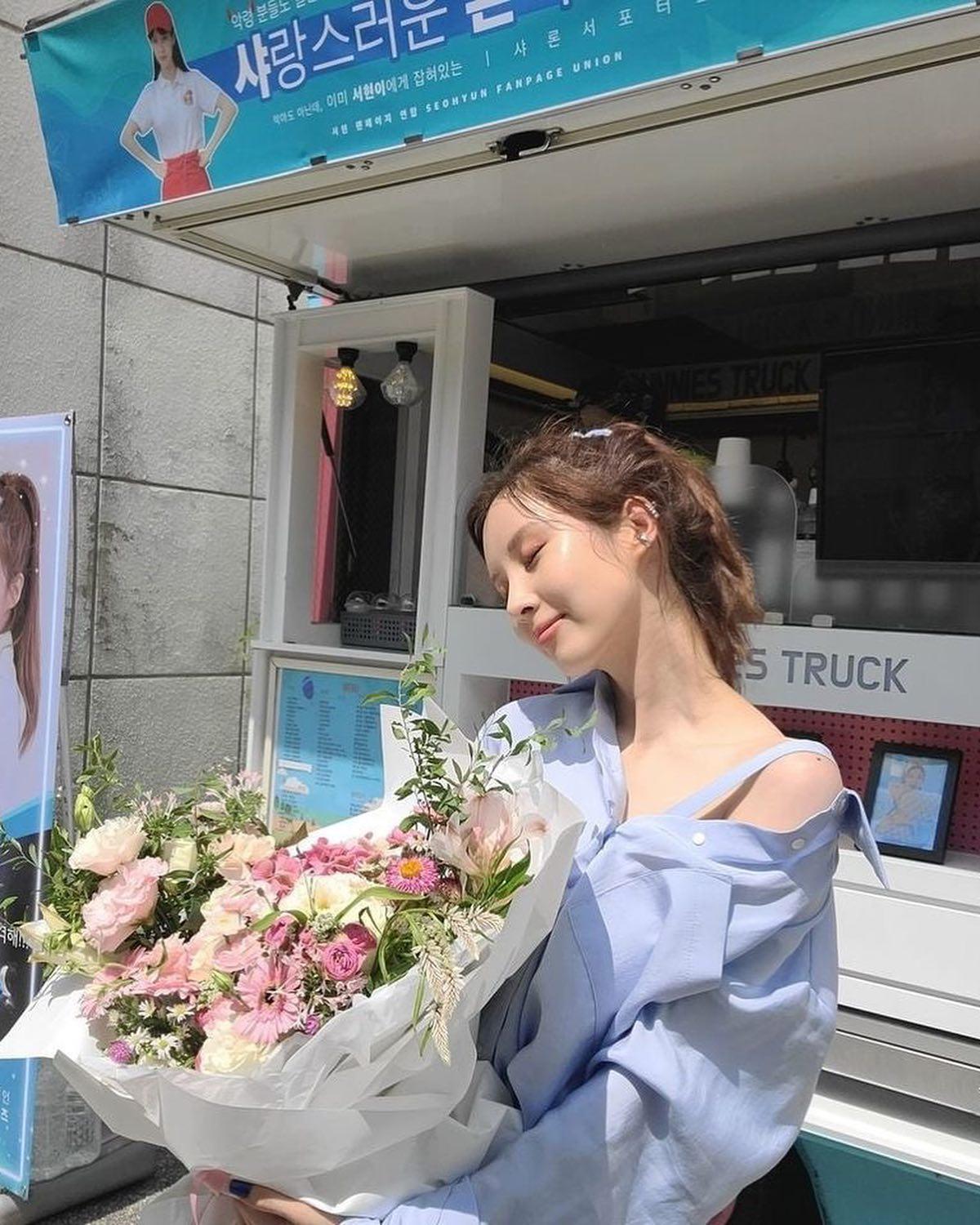 마르지 않는 서현의 청순미🍀🖤 이미지9