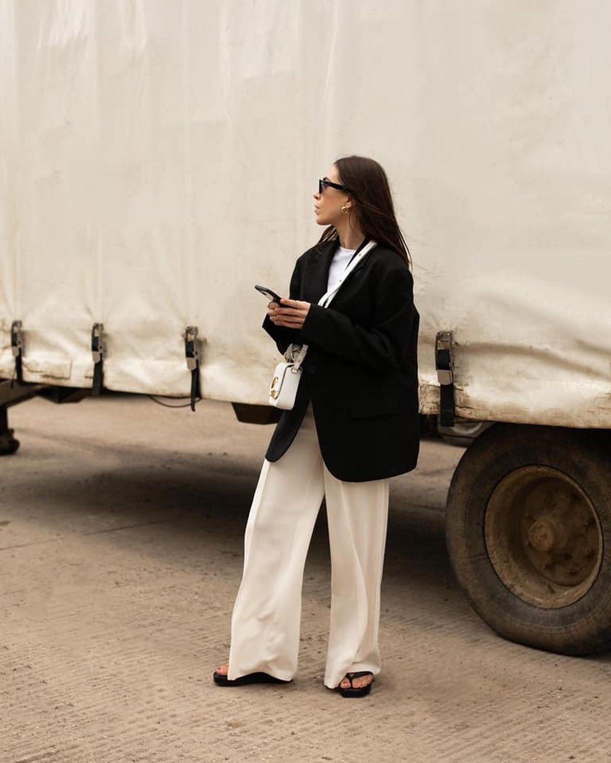 추워져도 쪼리는 못참지🩴👊🏻 이미지4