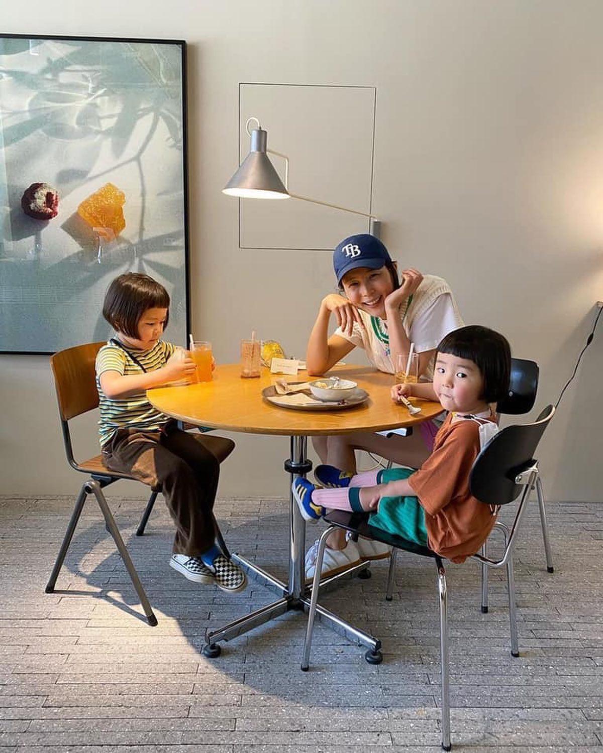 가족사진도 느낌있게📸🖤🤍 이미지7