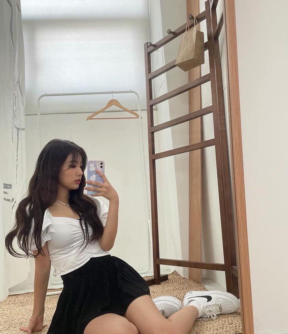 흰색은 강혜원처럼🤍😍 이미지9