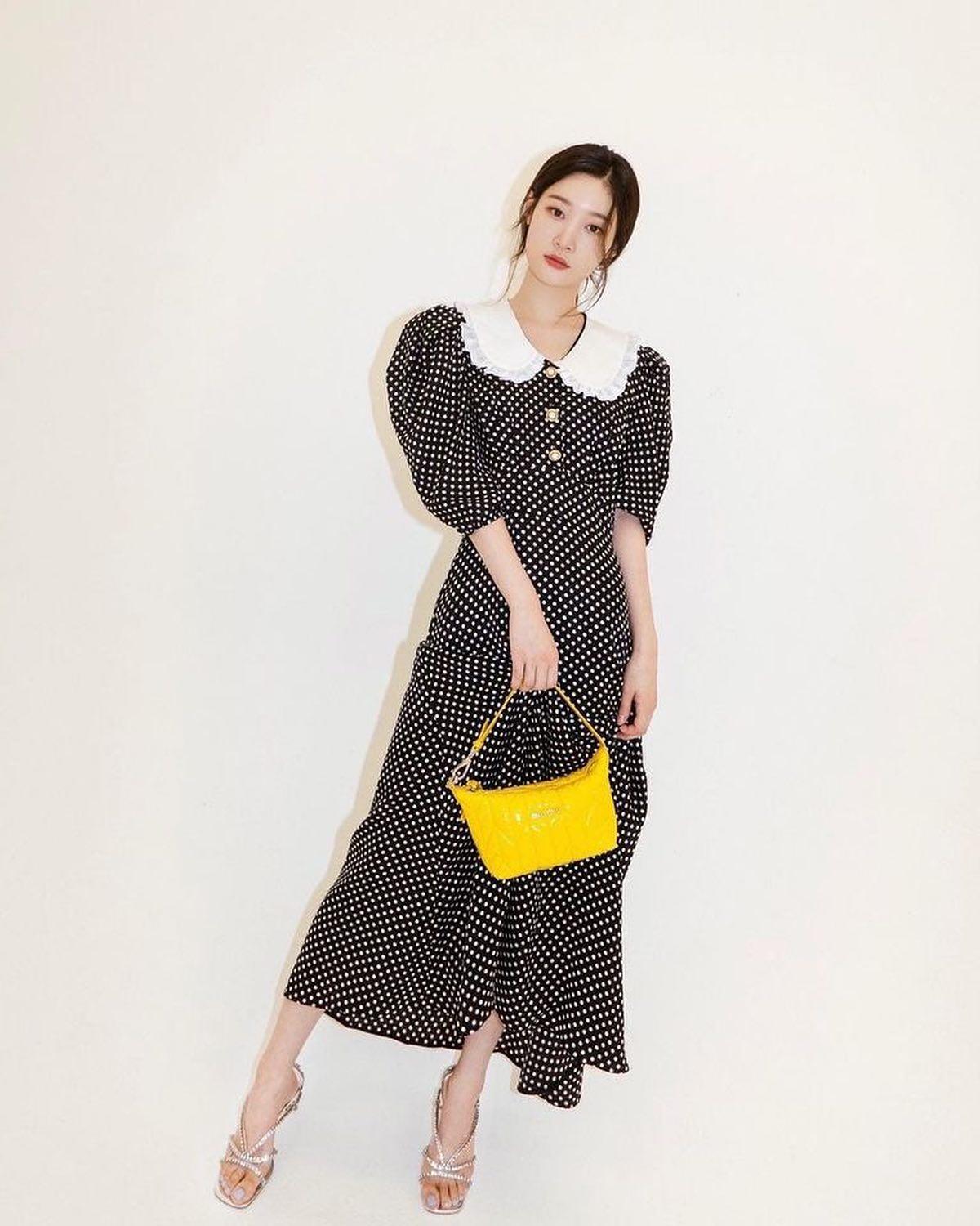 정채연의 화사한 첫사랑 무드💛🤍 이미지5