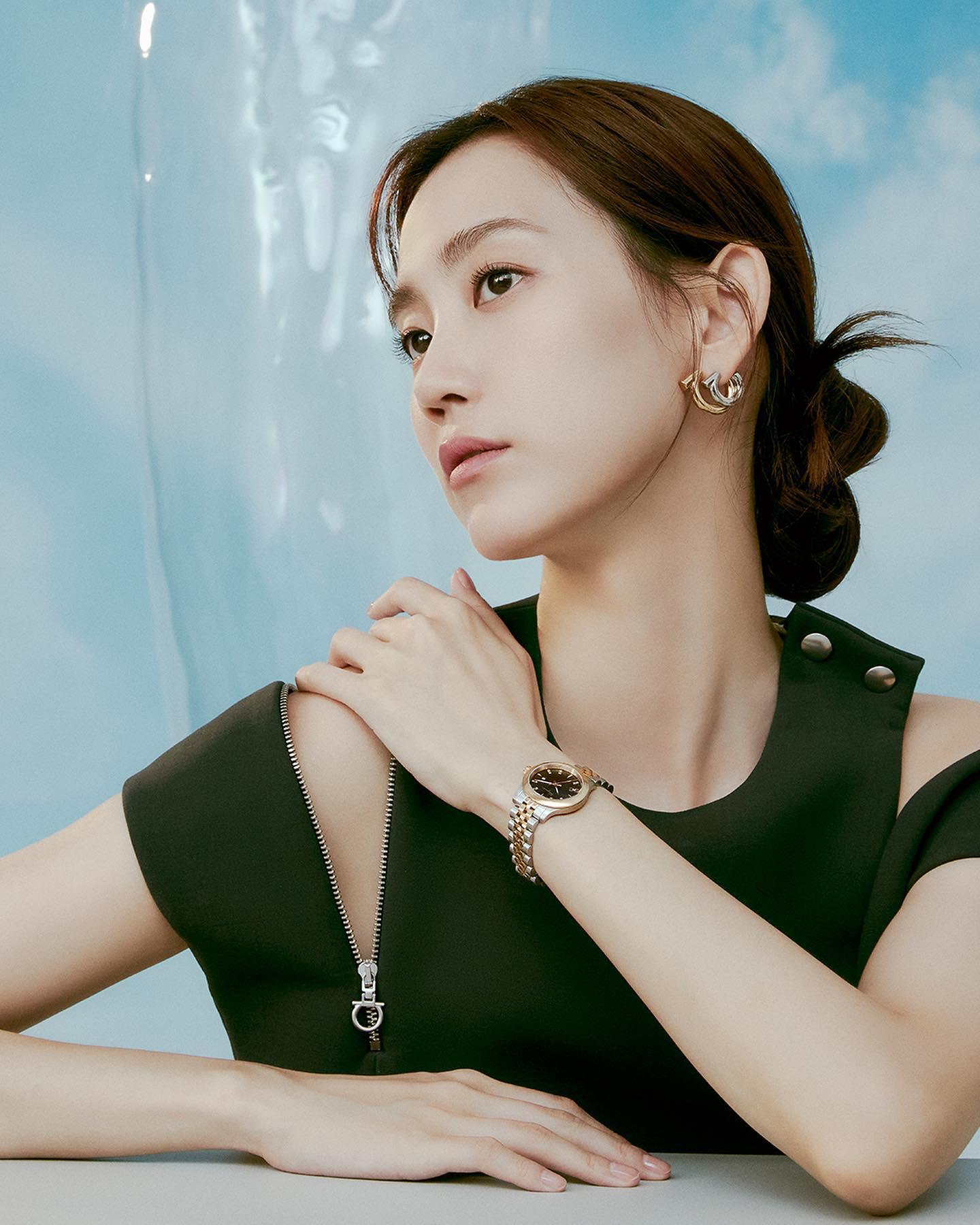 슬의생 겨울쌤🍁🖤분위기 봐봐
페라가모 타임피스 x 신현빈 가을워치⏱🤎 #광고 이미지2