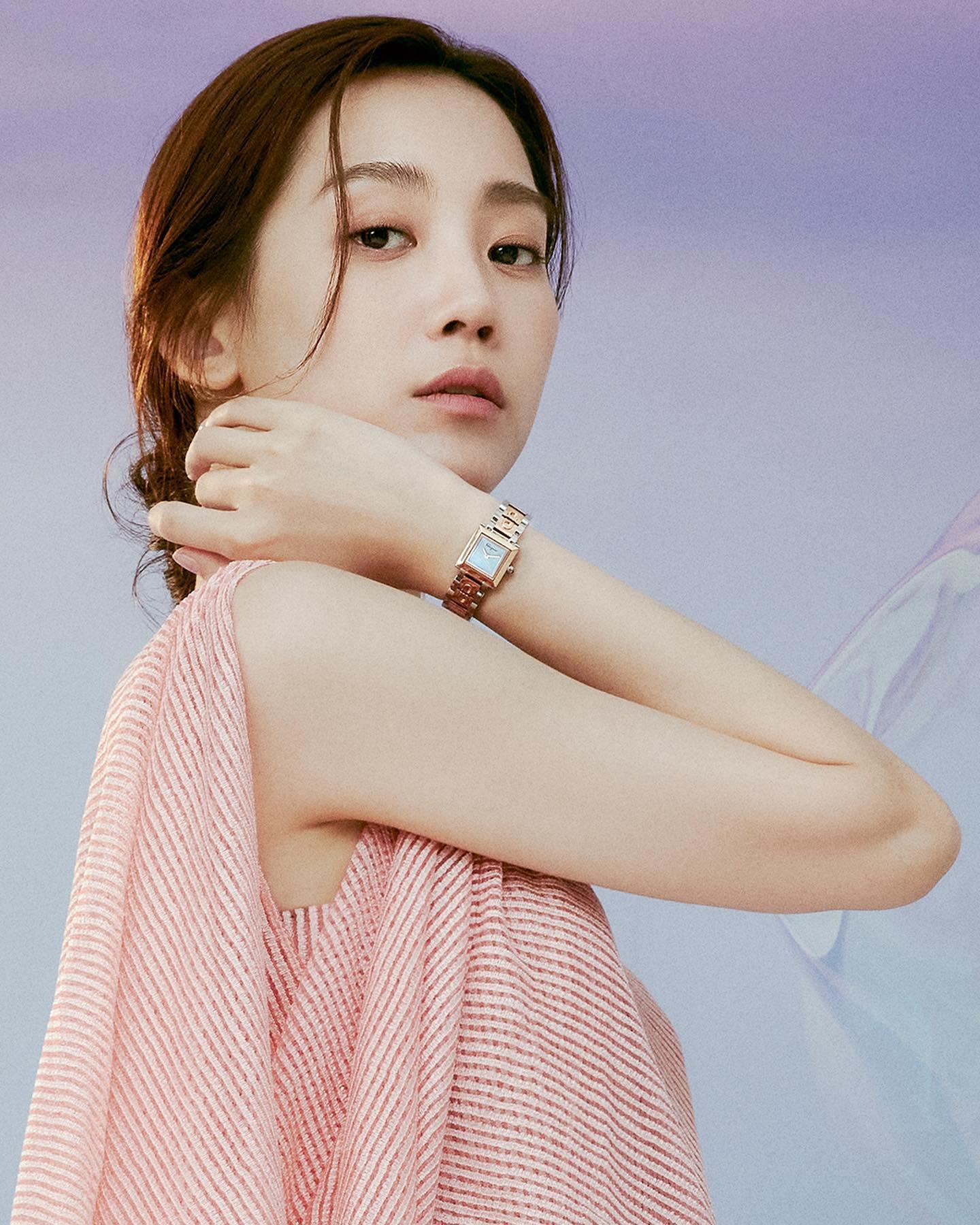 슬의생 겨울쌤🍁🖤분위기 봐봐
페라가모 타임피스 x 신현빈 가을워치⏱🤎 #광고 이미지4