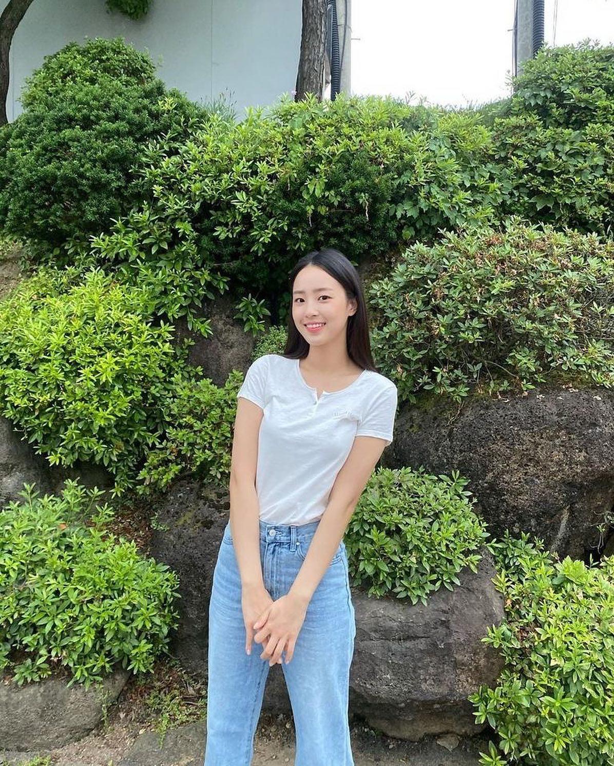 최예빈의 시원시원 코디센스🥰💙 이미지3