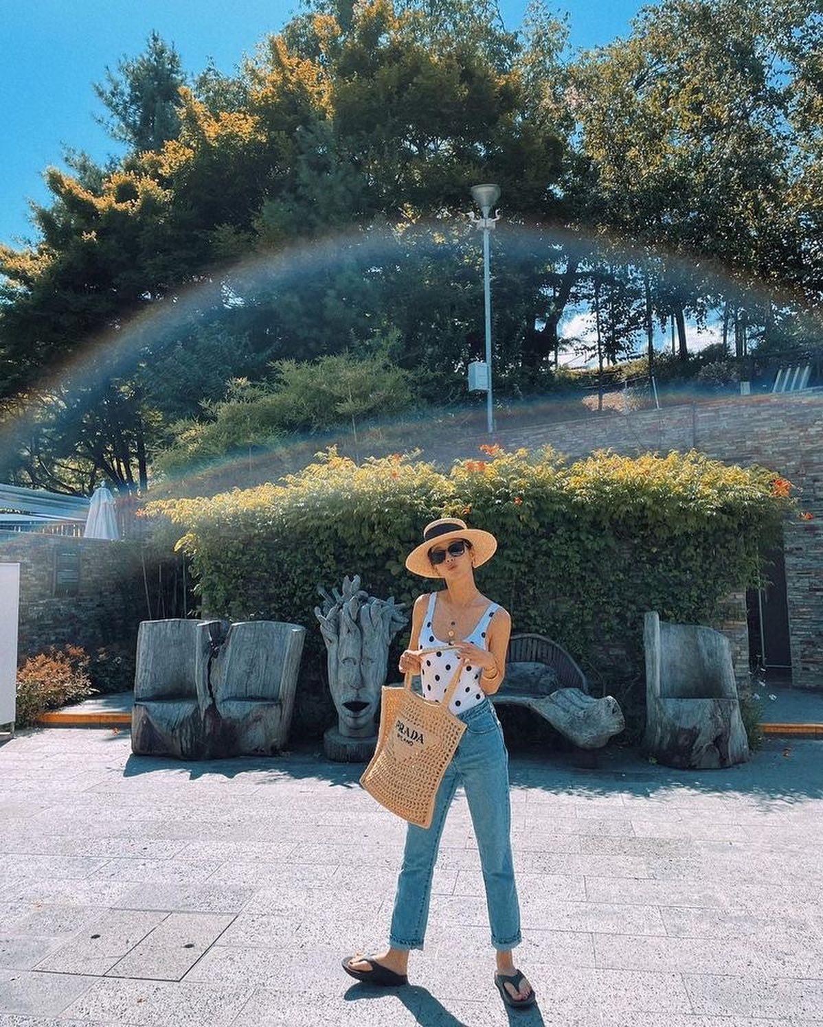 눈길 사로잡는 기은세 아이템들🖤 이미지5