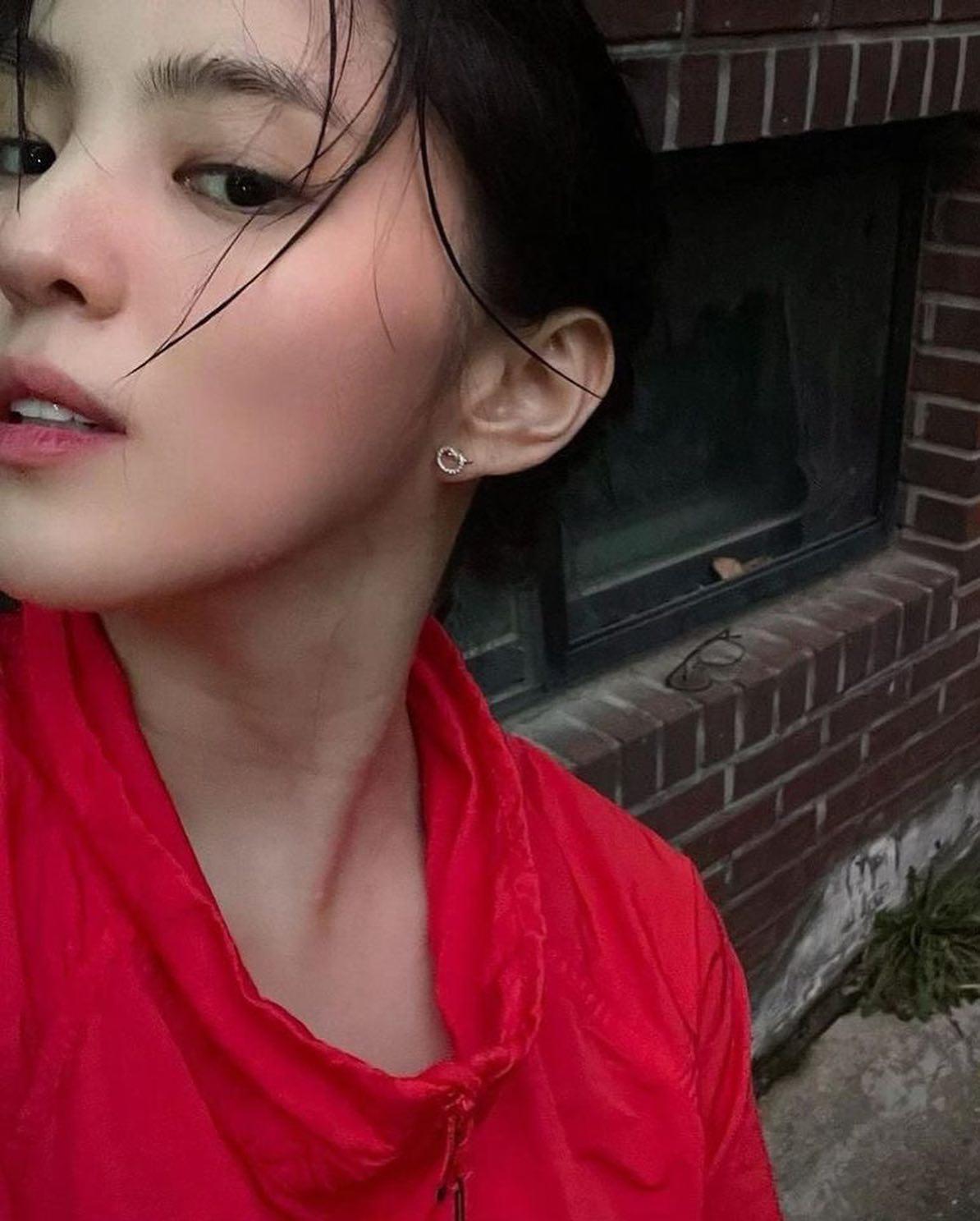 알고있지만 계속 이쁜 한소희🤭💖 이미지5