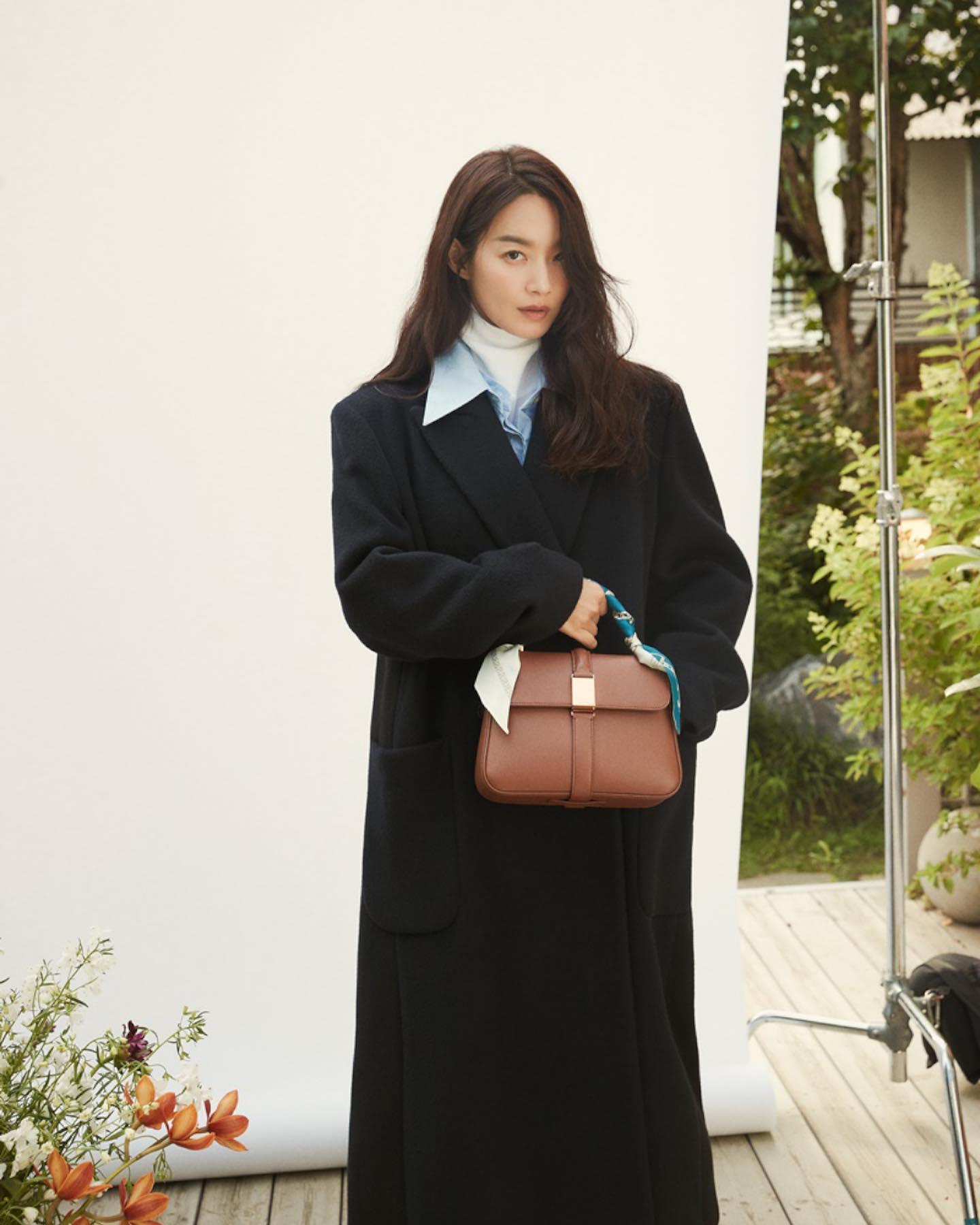 민아 이즈 백🧡🖤넘 예쁜@가을룩 이미지6