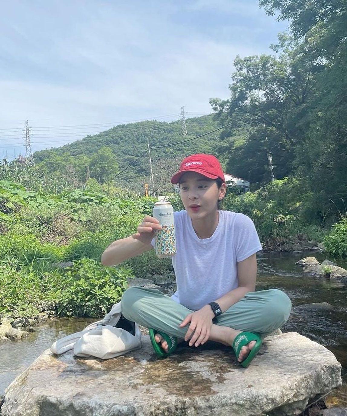 비타민 같은 설인아 데일리🌸🖤 이미지4