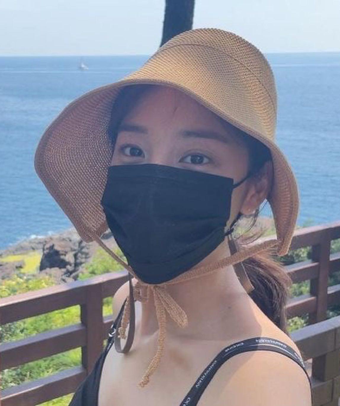 비타민 같은 설인아 데일리🌸🖤 이미지6