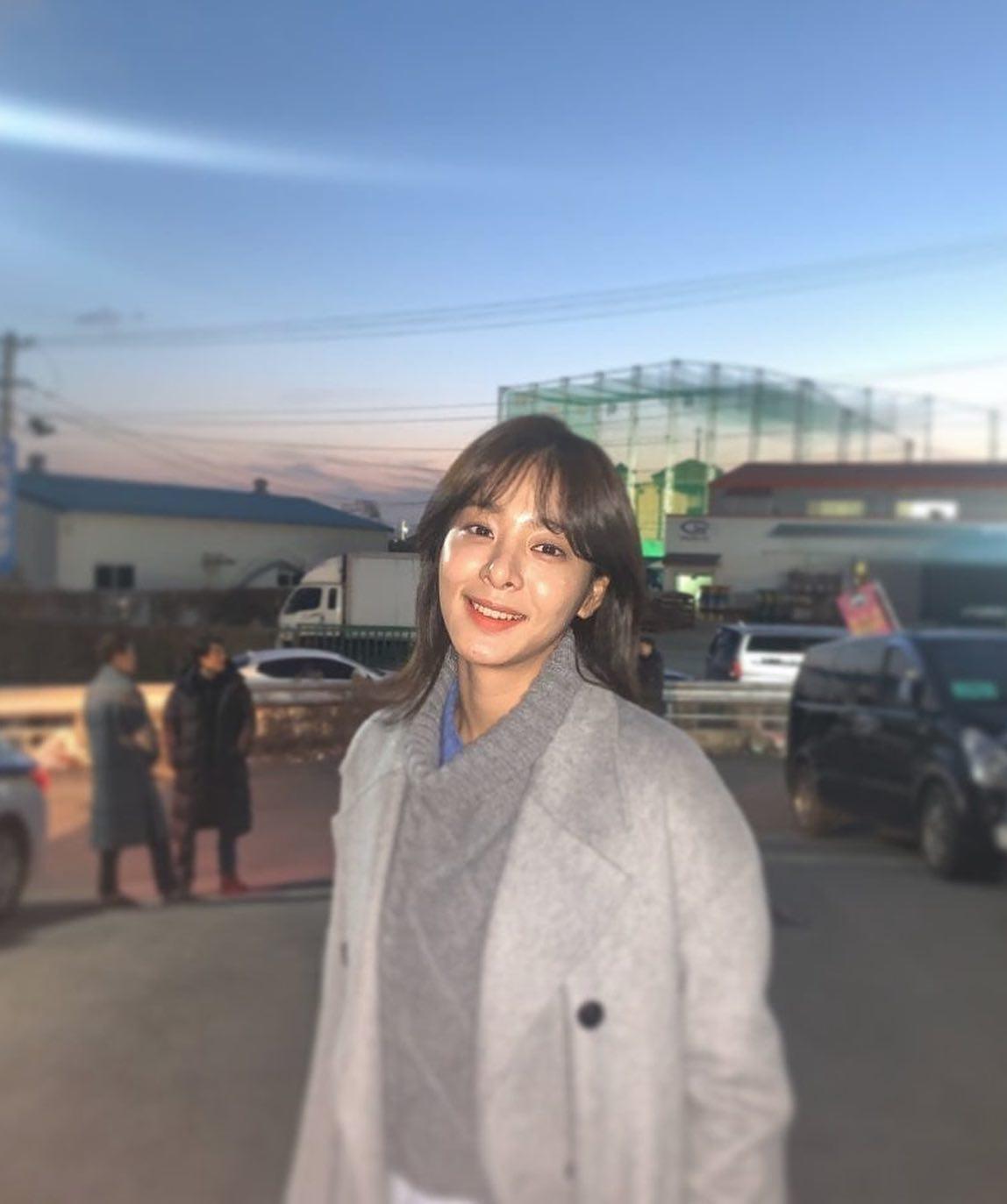 비타민 같은 설인아 데일리🌸🖤 이미지8