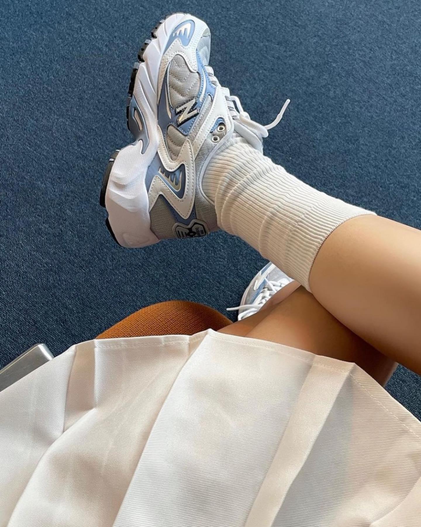 가을 러닝룩💙🤍뉴발725 활용해 이미지4