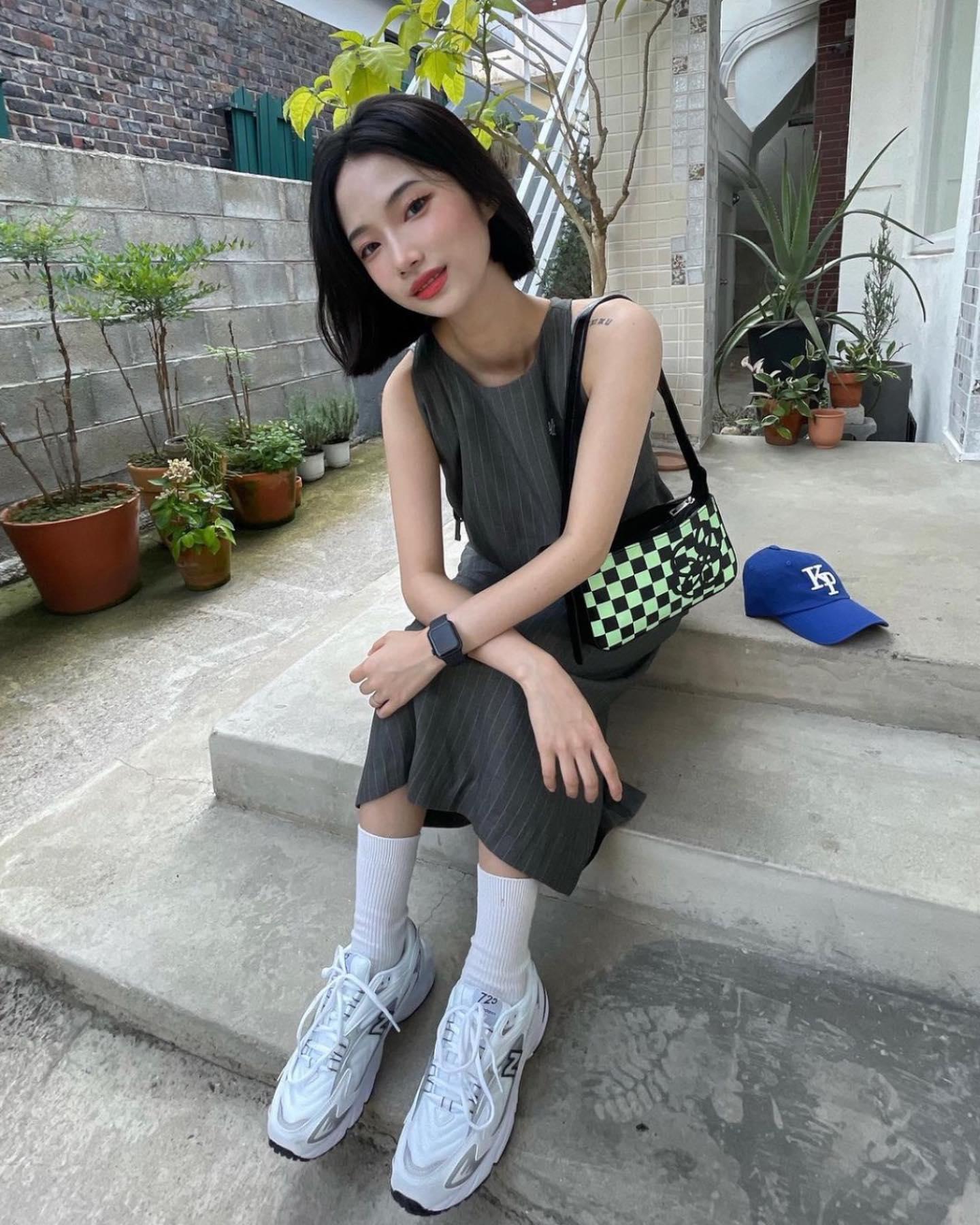 가을 러닝룩💙🤍뉴발725 활용해 이미지5