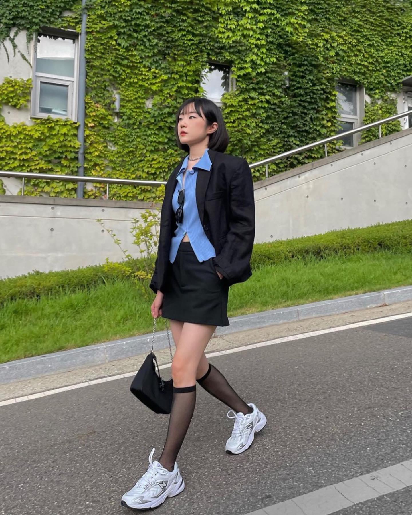 가을 러닝룩💙🤍뉴발725 활용해 이미지9