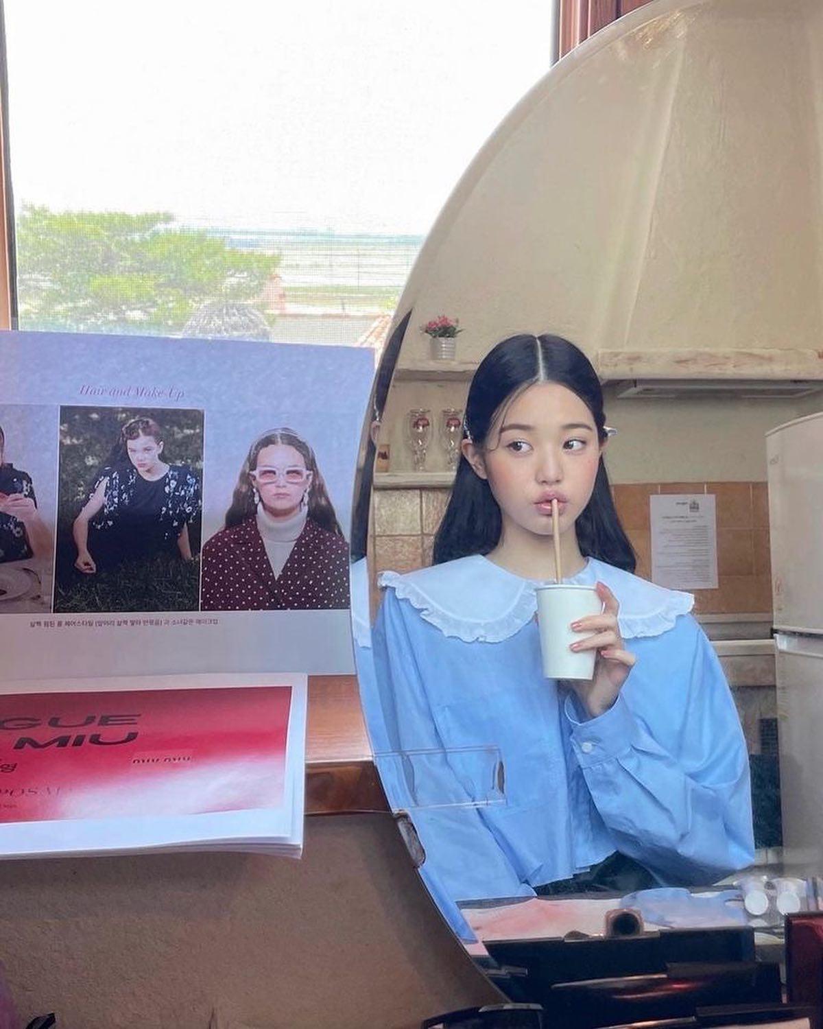 장원영의 인형같은 데일리룩💙🤍 이미지