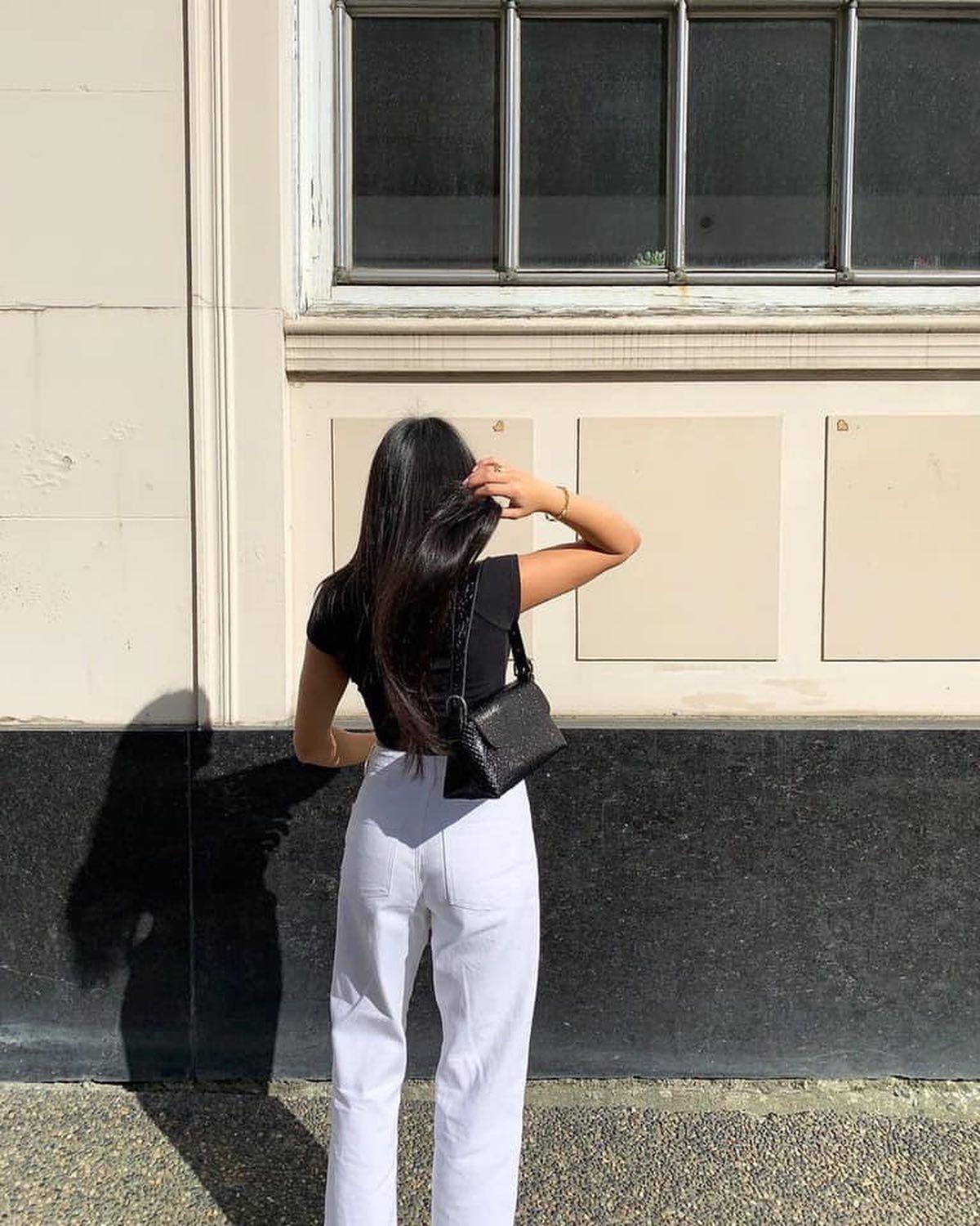 블랙탑으로 깔끔&시크🖤💋 이미지2