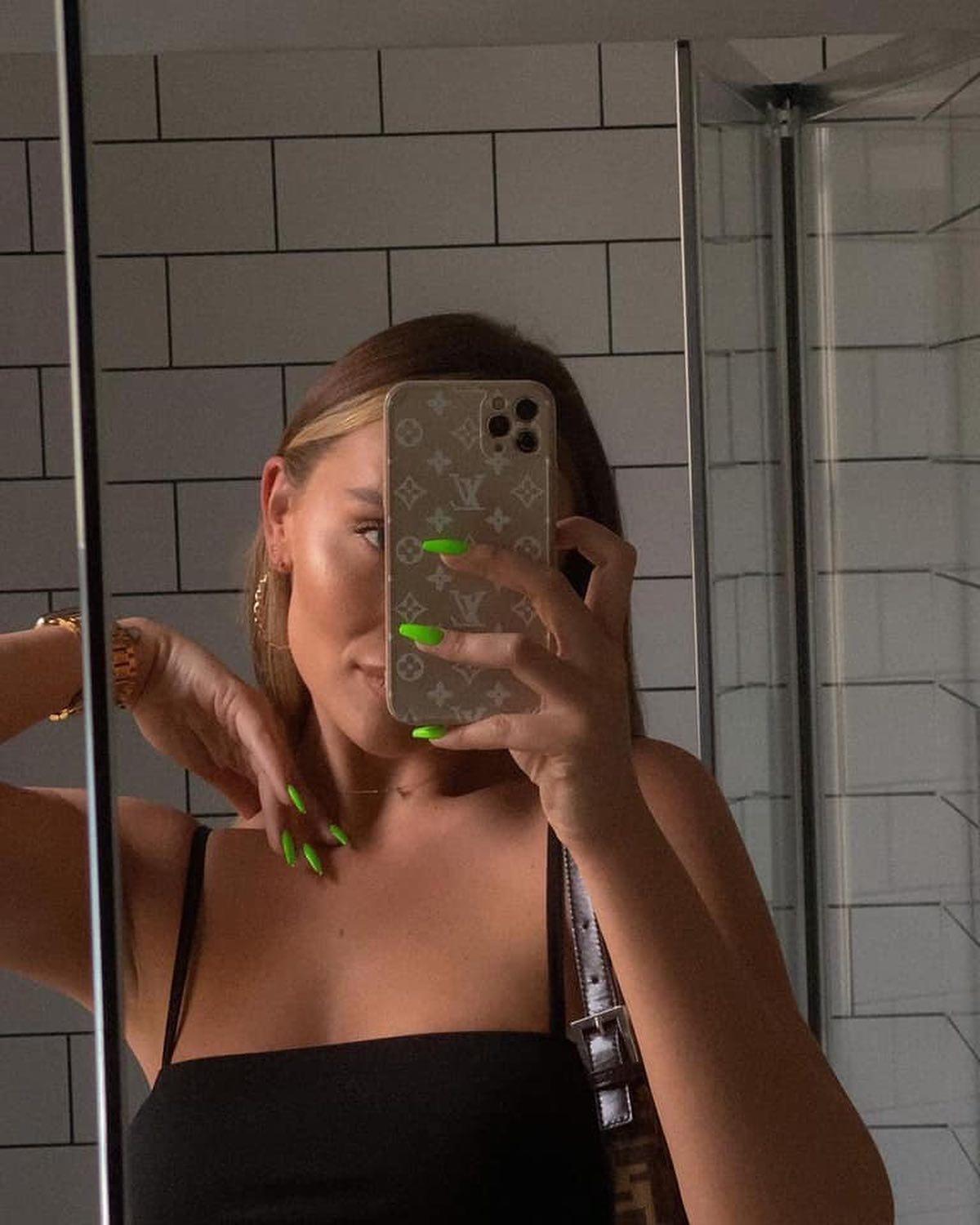 여름맛💚 네온색 네일✨ 이미지