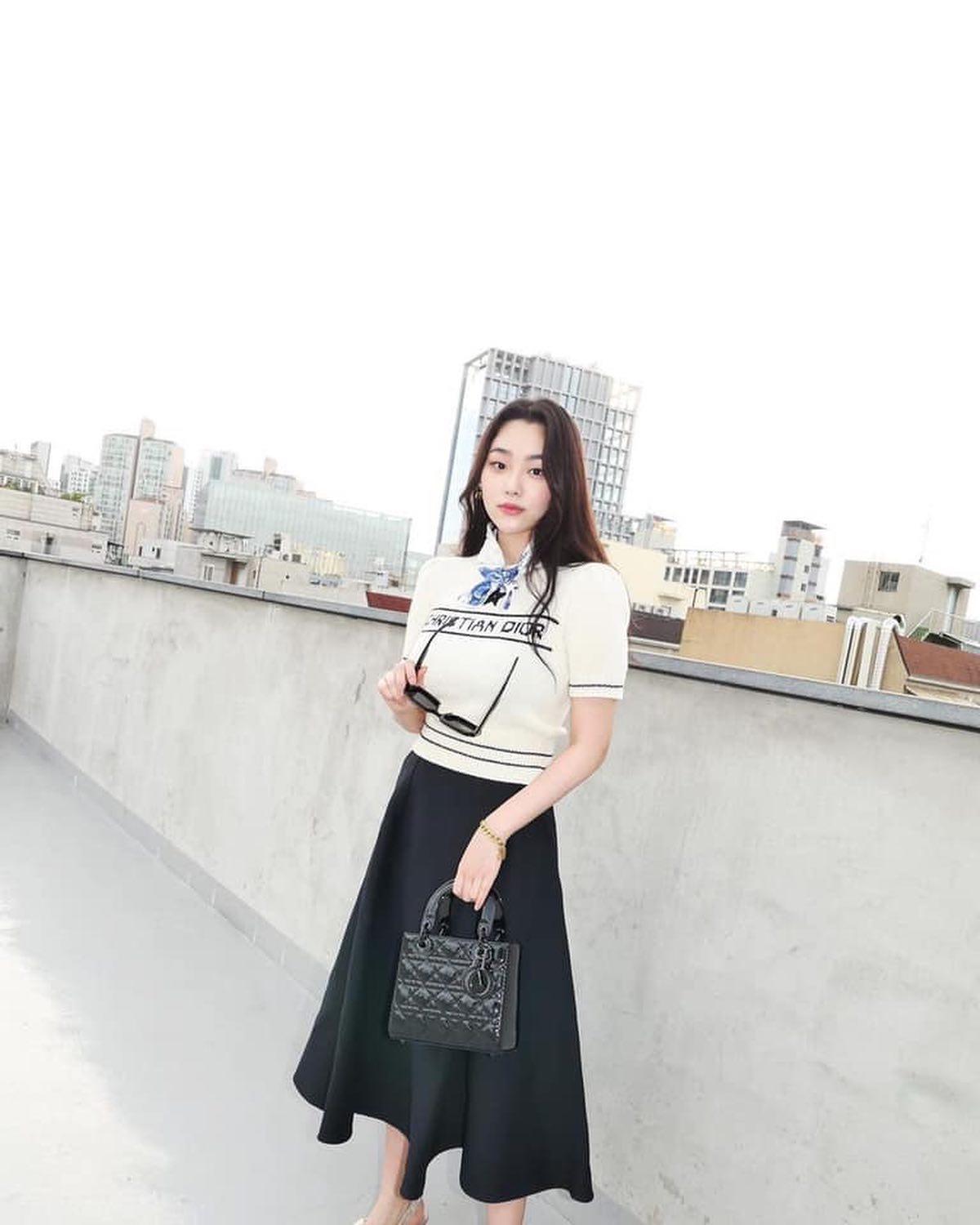 코디하기 쉬운 흰색💁🏻‍♀️🤍 이미지3