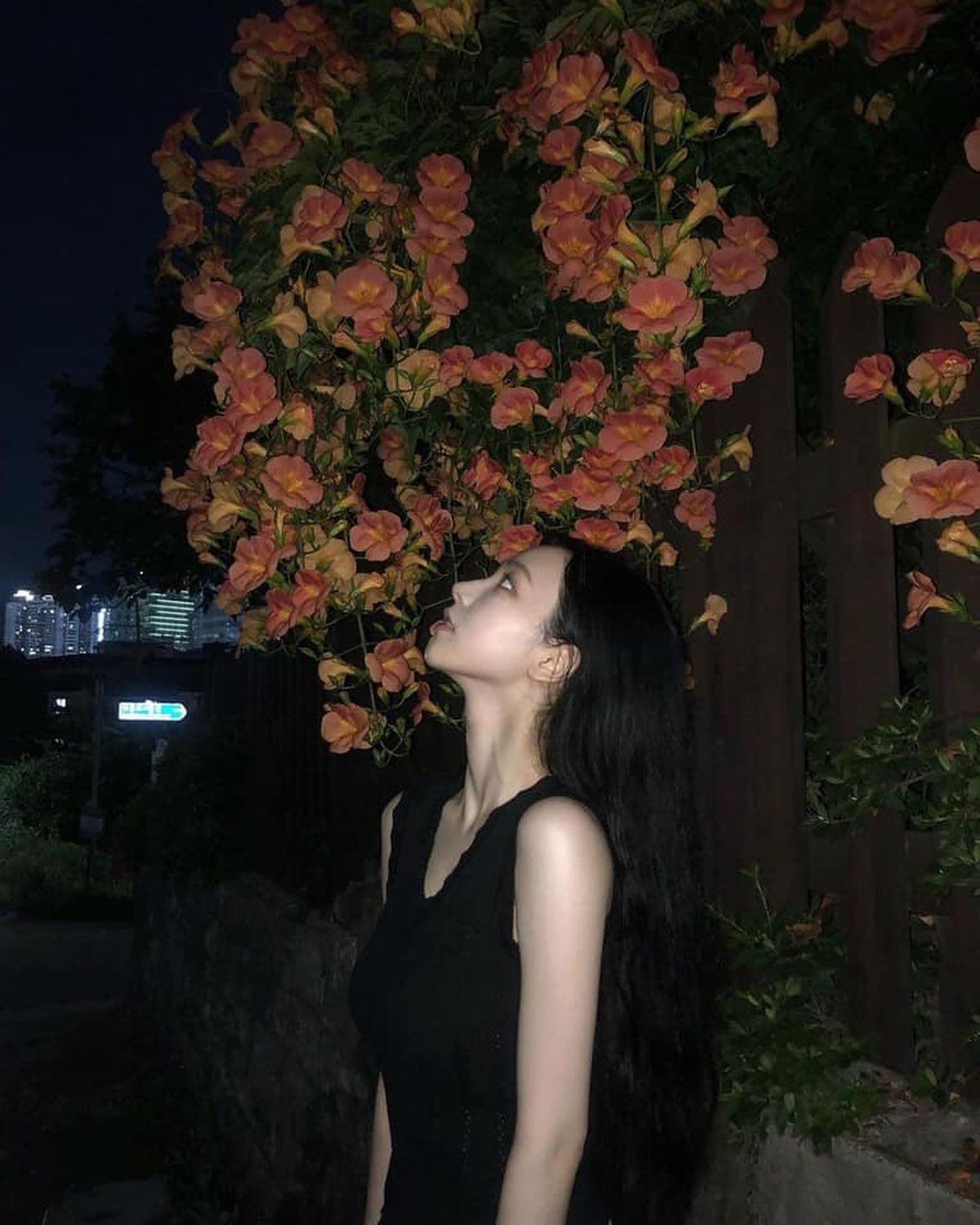 옆라인 비현실적❤️ @카리나 이미지3