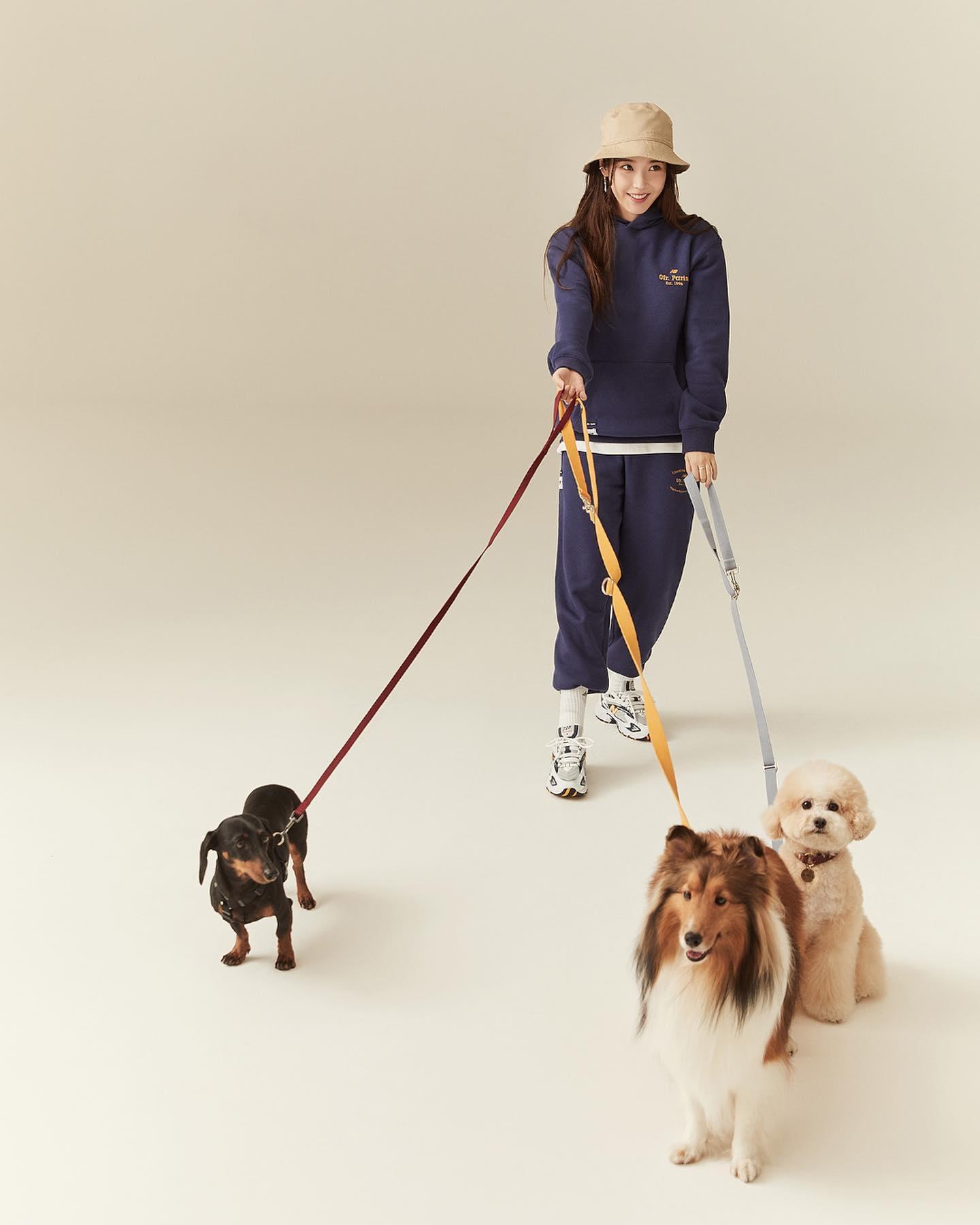 이제 뉴발하면💙🤍아이유 언니 이미지7