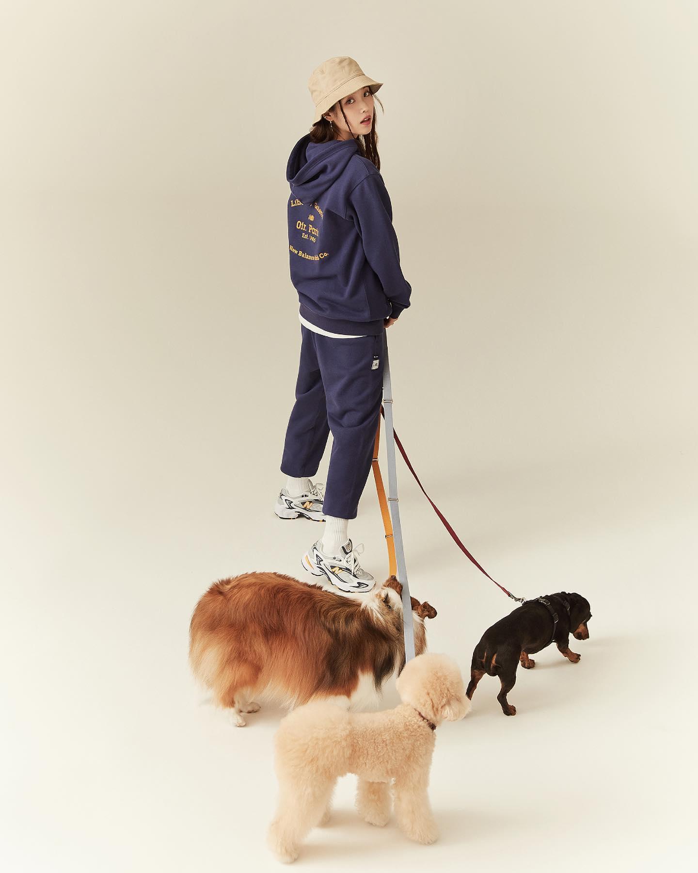 이제 뉴발하면💙🤍아이유 언니 이미지8