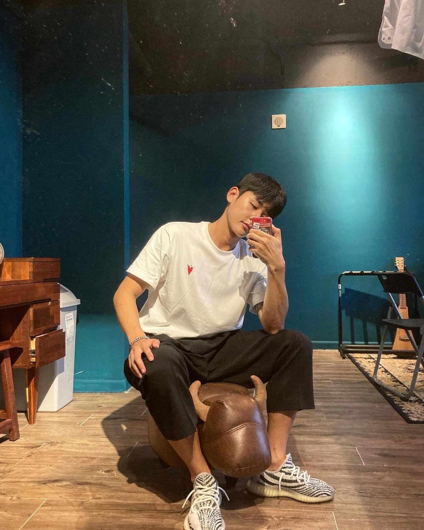 아이돌 재질 근대5종🥉❤️전웅태 이미지9