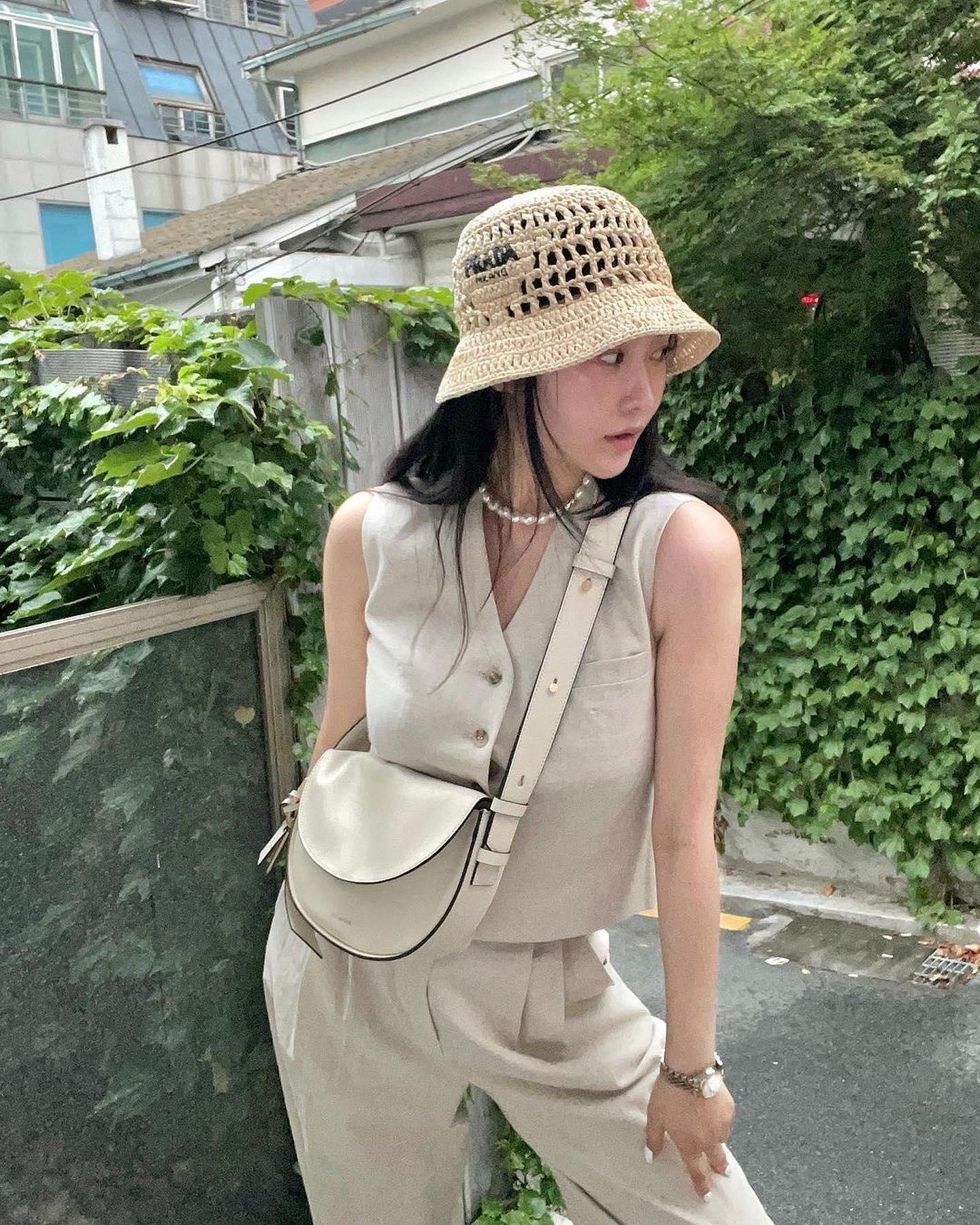 요즘 눈에 띄는 일상룩🤍쁘걸 민영 이미지1