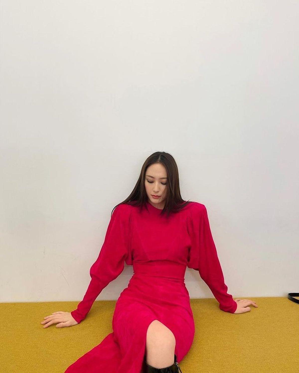 세상이쁜 크리스탈 숄더라인✨🤎 이미지5