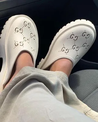 @구찌 크록스 버전💜💚 이미지