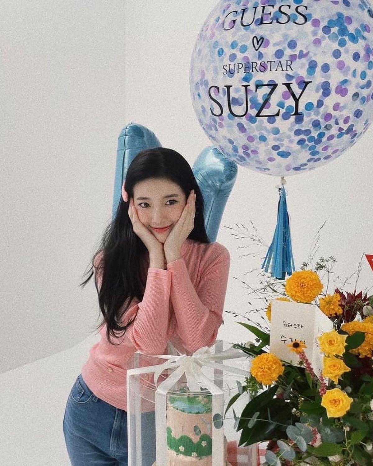 수지 이즈 뭔들💗🤍 이미지4