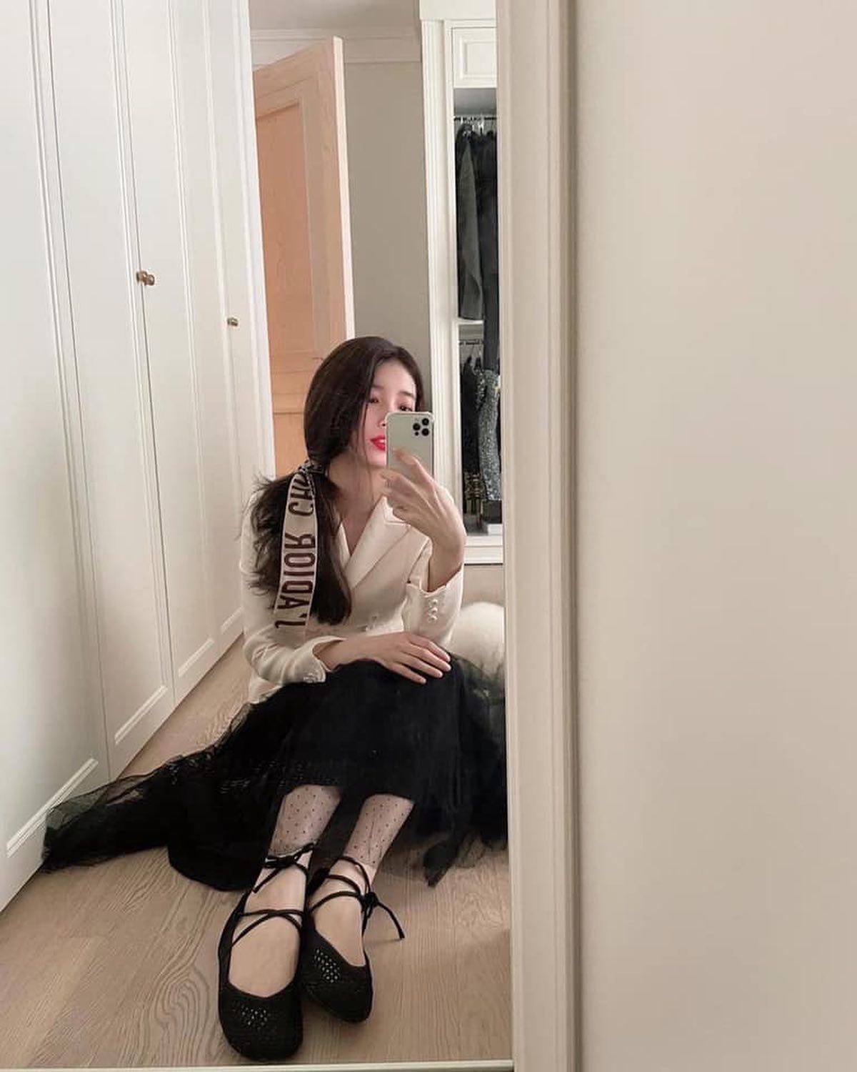 수지 이즈 뭔들💗🤍 이미지6