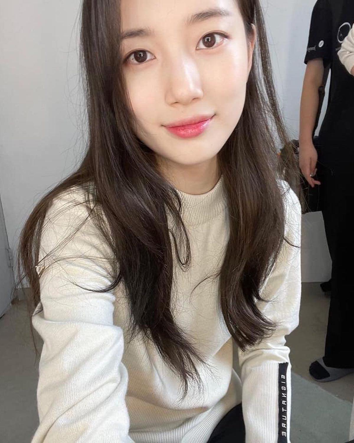 수지 이즈 뭔들💗🤍 이미지8