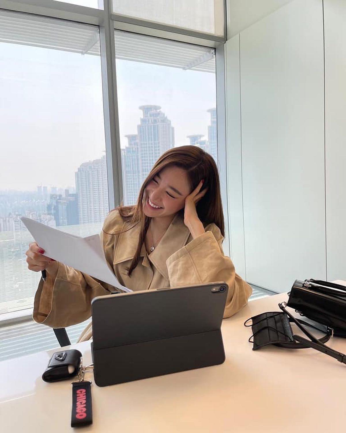 여전한 눈웃음 매력@티파니☺️💗 이미지4